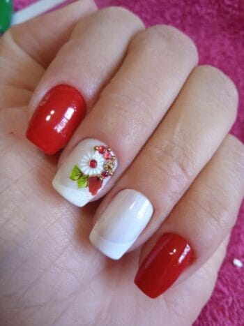 Unhas Decoradas Redondas: Elegante, Feminina e Versátil