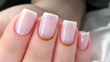 Unhas Bailarina Francesinha: o Charme da Ponta Branca em Formato Alongo