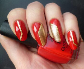 Unhas Decoradas Vermelhas com Dourado: Inspirações Poderosas