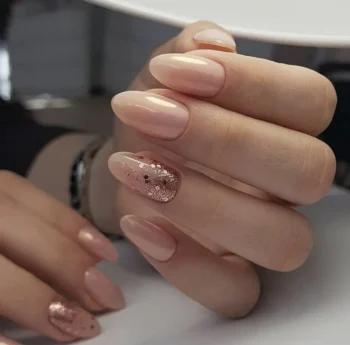 Como Fazer: unhas amendoadas