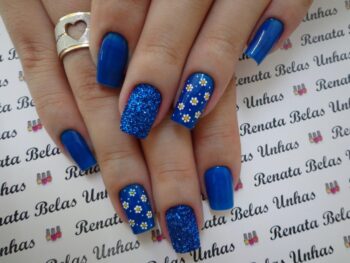 unhas decoradas azul escuro