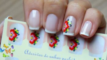 O que é: Adesivo de Unha