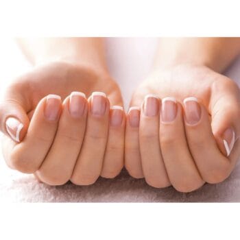 Como fazer limpeza das unhas