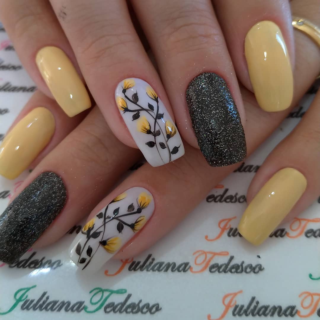 Unhas Decoradas Amarelo