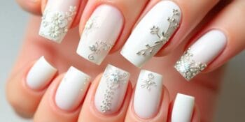Unhas Decoradas Brancas: Elegância e Sofisticação Atemporal