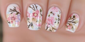 Unhas Decoradas Flor do Deserto: Elegância e Sofisticação