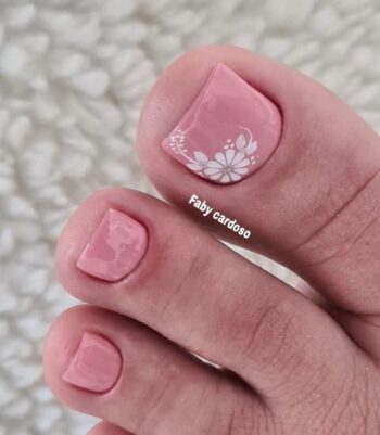 Unhas Decoradas Simples no Pé: Beleza e Delicadeza Fácil
