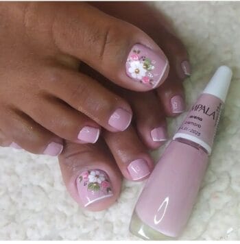 Francesinha no Pé: O Segredo Para Unhas Perfeitas e Luxuosas