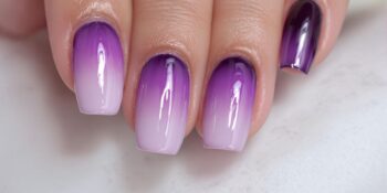 Ideias de Unhas Francesinhas Roxa para um Toque Sofisticado