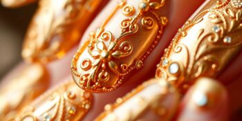 Unhas Decoradas Dourado Envelhecido: Luxo e Sofisticação