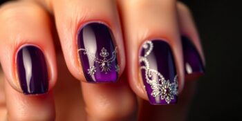 Unhas Decoradas Roxo Misterioso: Luxo e Sofisticação